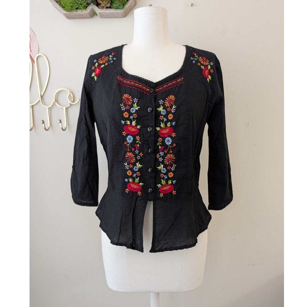 QUIZZ New York Petites vintage embroidered boho cottagecore hungarian folk top